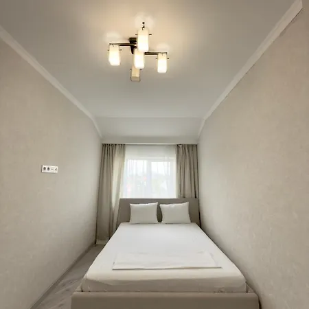 бригадная 4 Apartment *